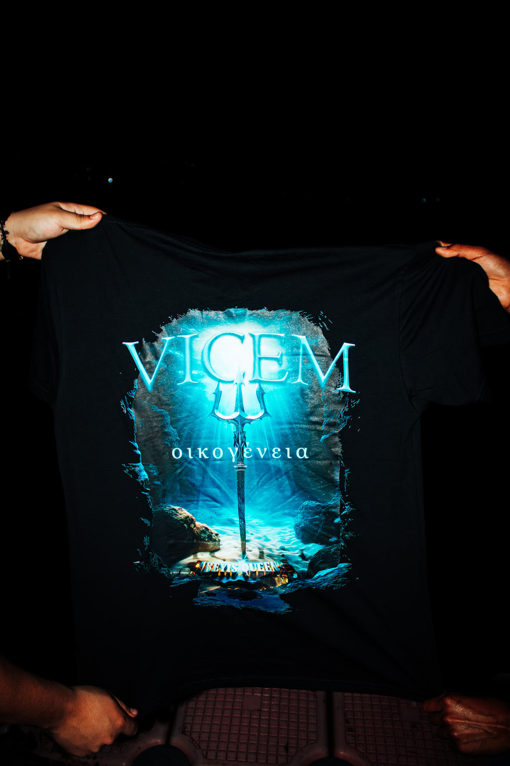 Vicem & ibeyis queens colaboración Oversize